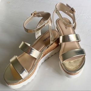 NWOT. Just Fab Gold Wedge. Sz 9. Never worn!